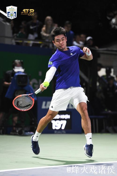 上海大师赛吴易昺止步32强 周意2场比赛再被延期 上海大师赛吴易昺止步32强 周意2场比赛再被延期