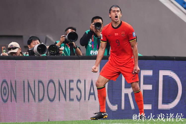 张玉宁将扛起国足进攻大旗 伊万将斟酌谁与他搭档? 张玉宁将扛起国足进攻大旗 伊万将斟酌谁与他搭档?